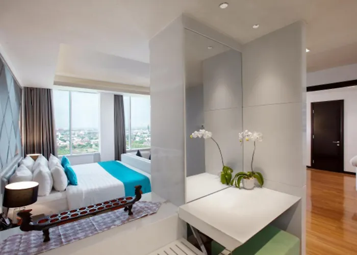 The Alana Hotel & Convention Center Solo By Aston